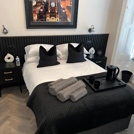 128 Anfield Road Hotel Liverpool Eksteriør billede
